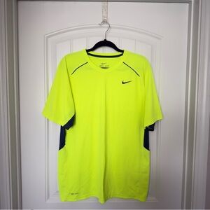 Nike Dri Fit Large Highlighter Yellow Navy T‎ Shirt